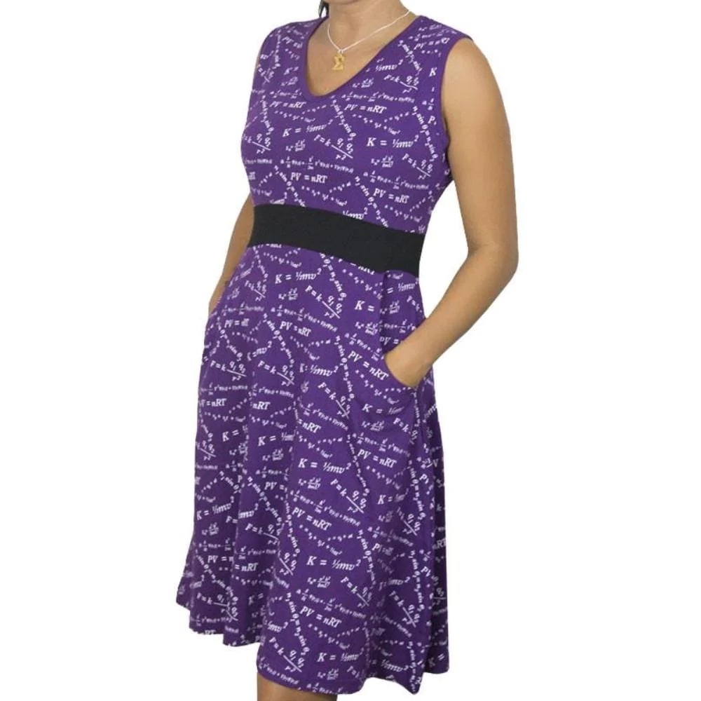 ♓️ Physics Equations Flared Dress, size 8